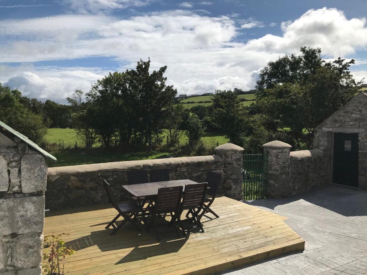 Mournes Family Cottage With Hot Tub Hilltown Esterno foto