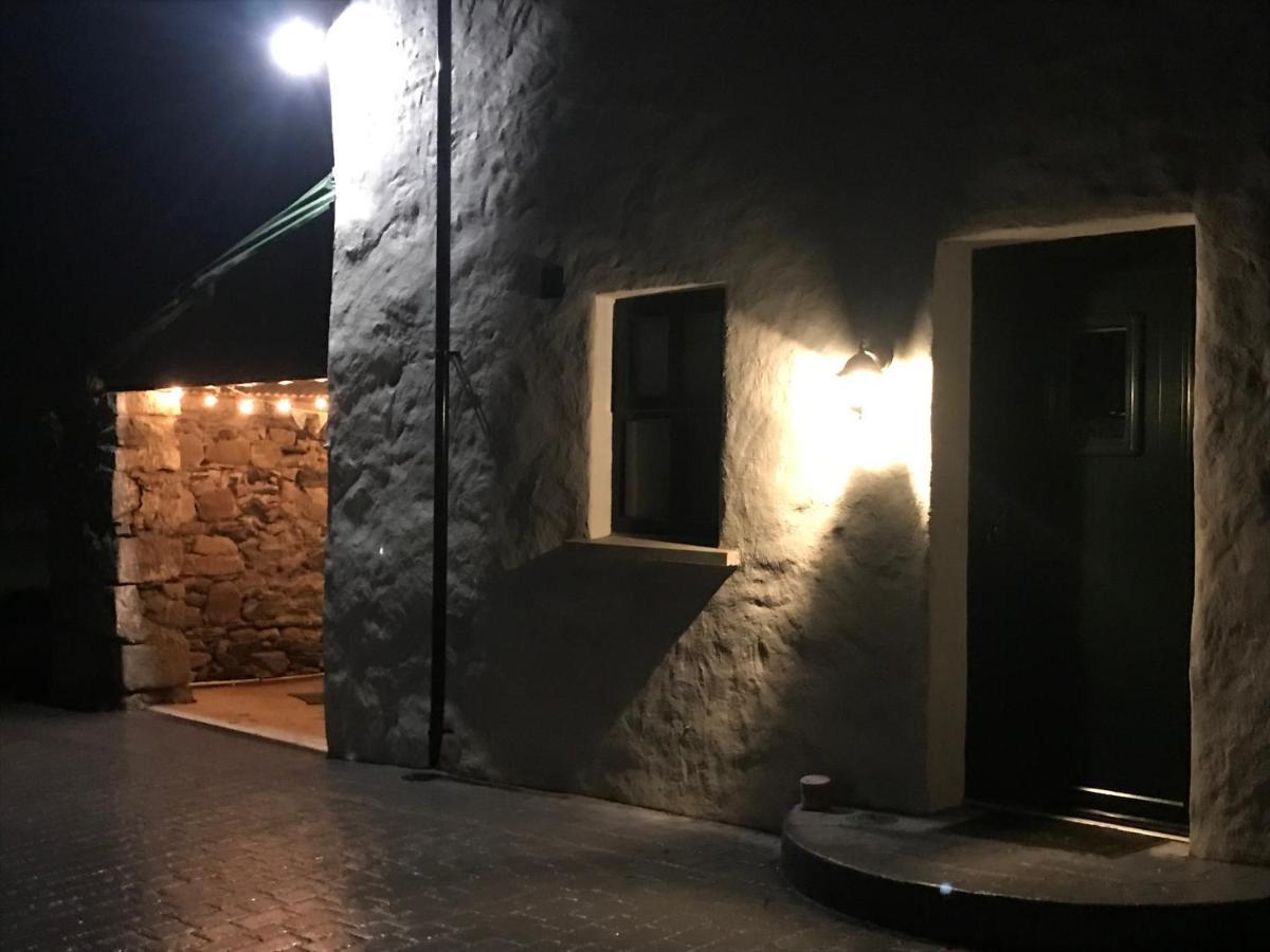 Mournes Family Cottage With Hot Tub Hilltown Esterno foto