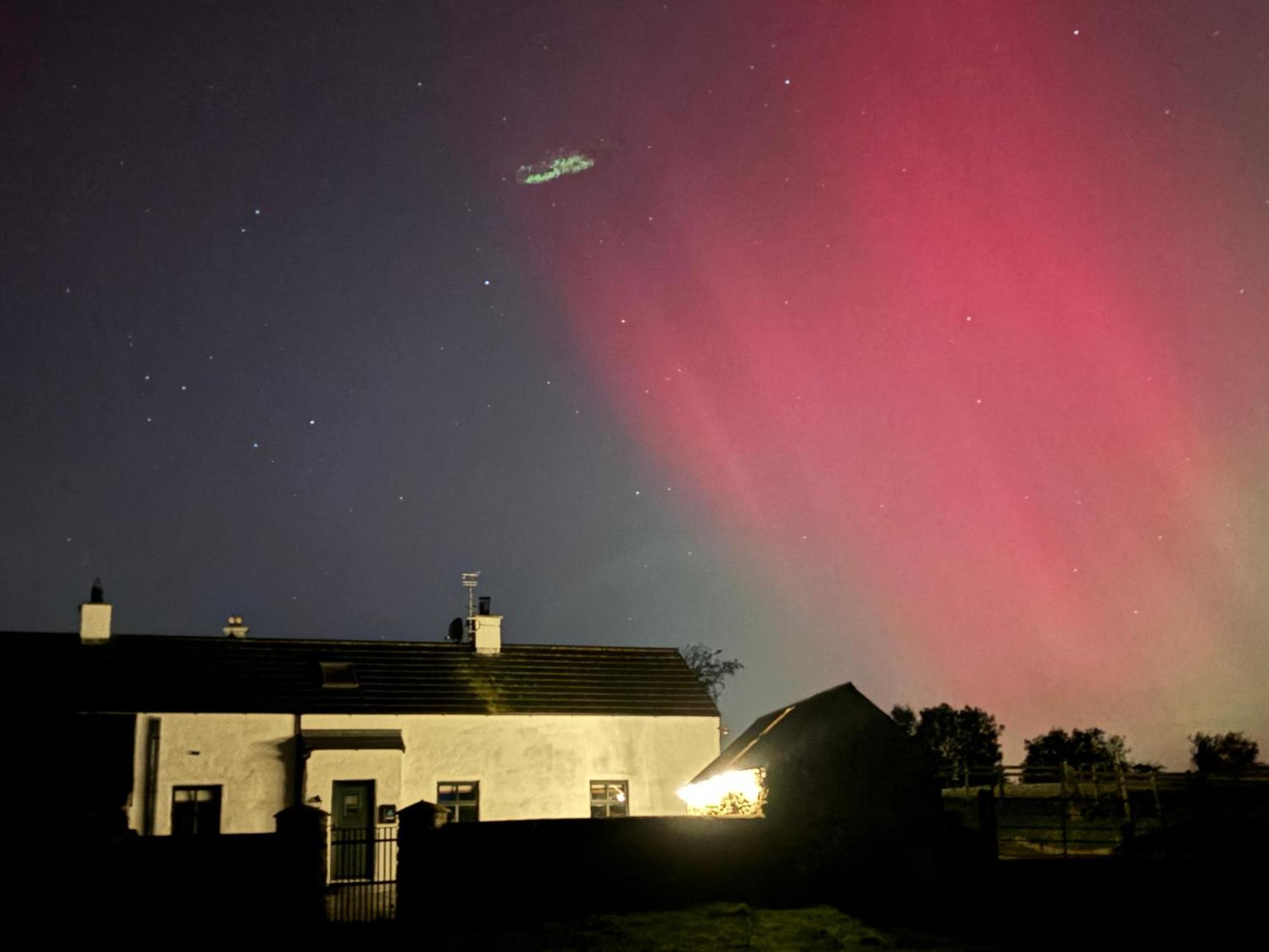 Mournes Family Cottage With Hot Tub Hilltown Esterno foto