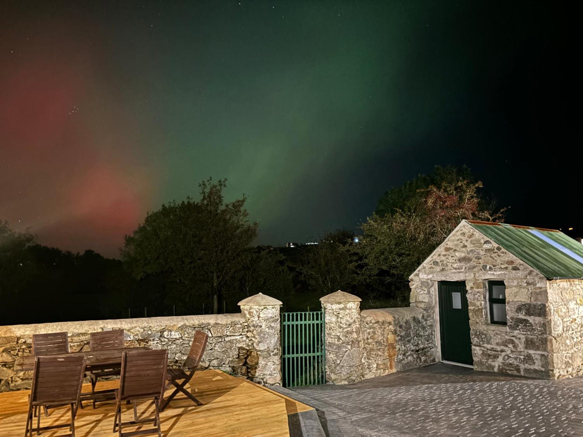 Mournes Family Cottage With Hot Tub Hilltown Esterno foto